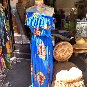 Dress Floral Print Off the shoulder elastic around the shoulder & waist 2 split